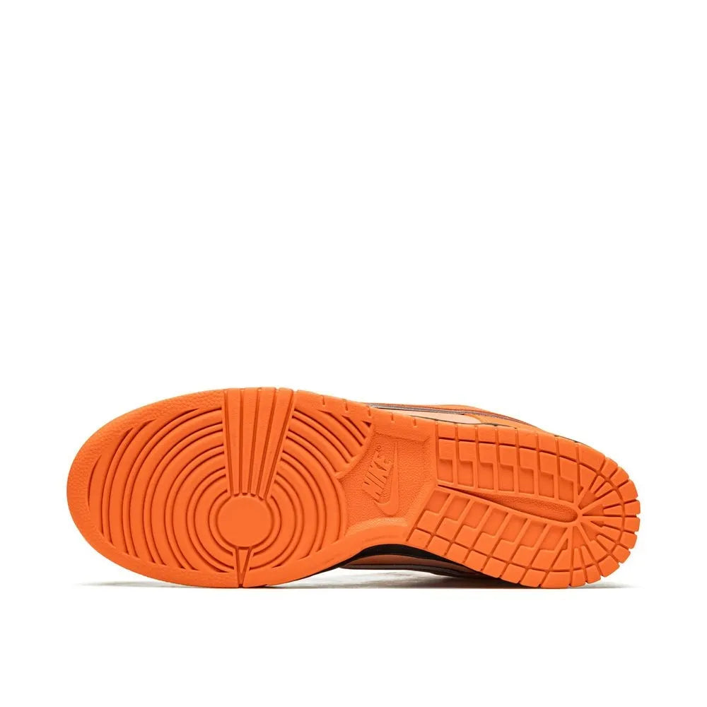 Nike SB Dunk Low Orange Lobster